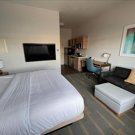 ทาวน์เพลซ สวีท ลับบ็อก Hotel ภายนอก รูปภาพ